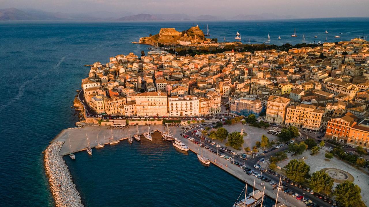 Mouragia Loft - Waterfront Old Corfu Town Lägenhet Exteriör bild